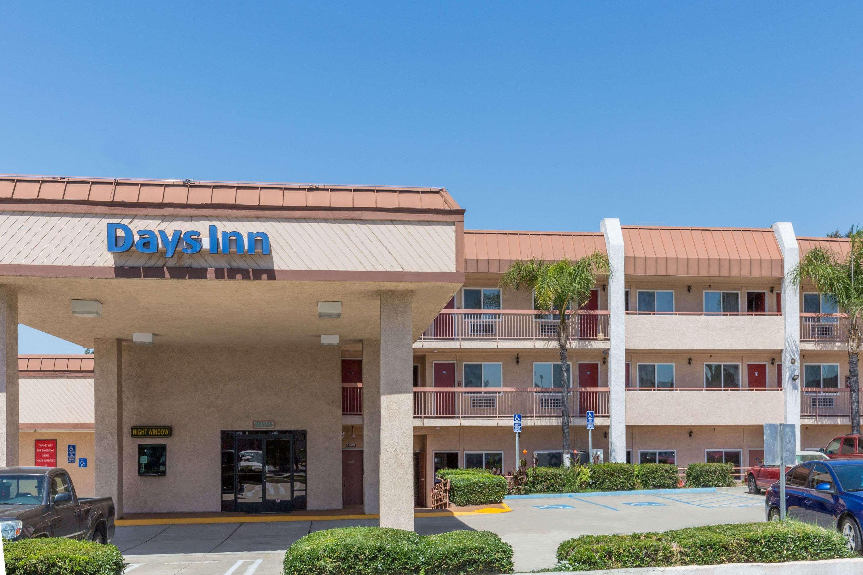 Days Inn By Wyndham Ontario Airport מראה חיצוני תמונה