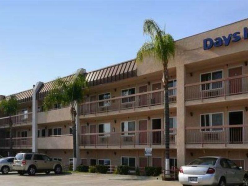 Days Inn By Wyndham Ontario Airport מראה חיצוני תמונה